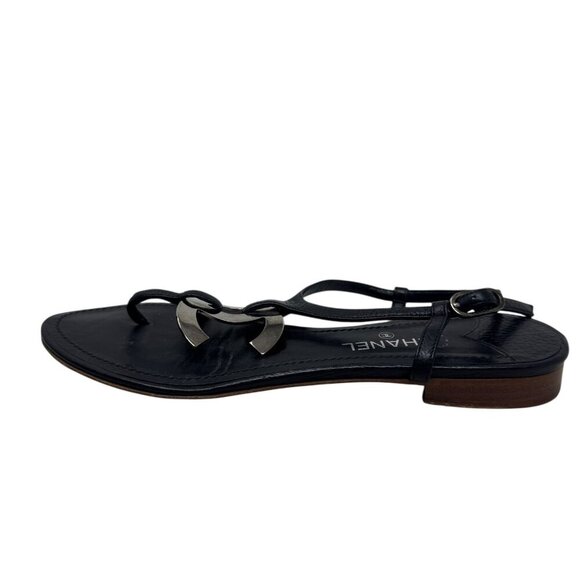 Chanel Black leather thong sandals size 37 7 big silver metal logo flats - Picture 8 of 16